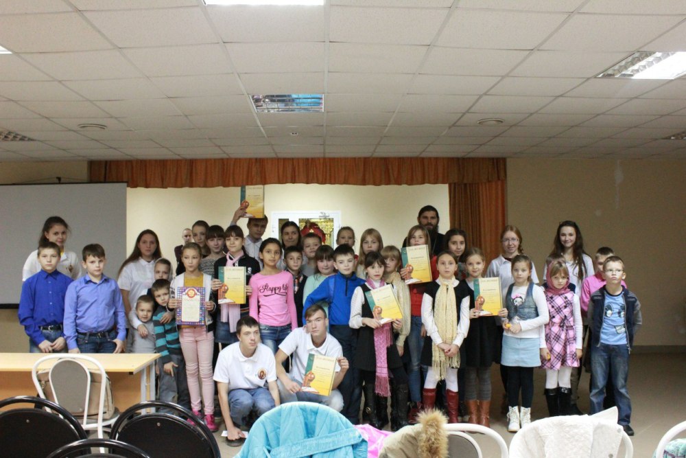 Участники молодежного православного движения организовали мероприятие к празднику Покров Пресвятой Богородицы